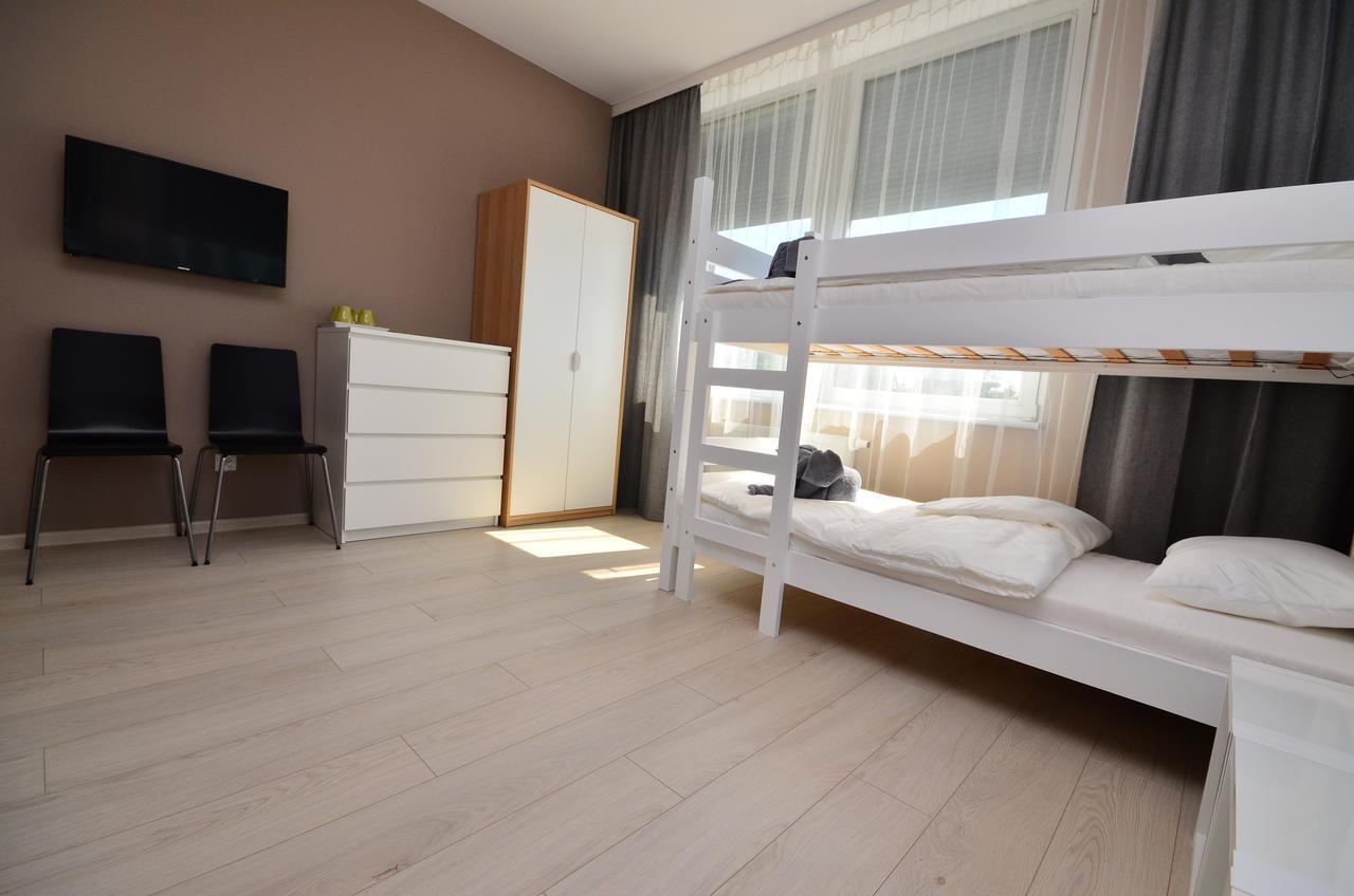 G'Hostel Deszczno Bagian luar foto