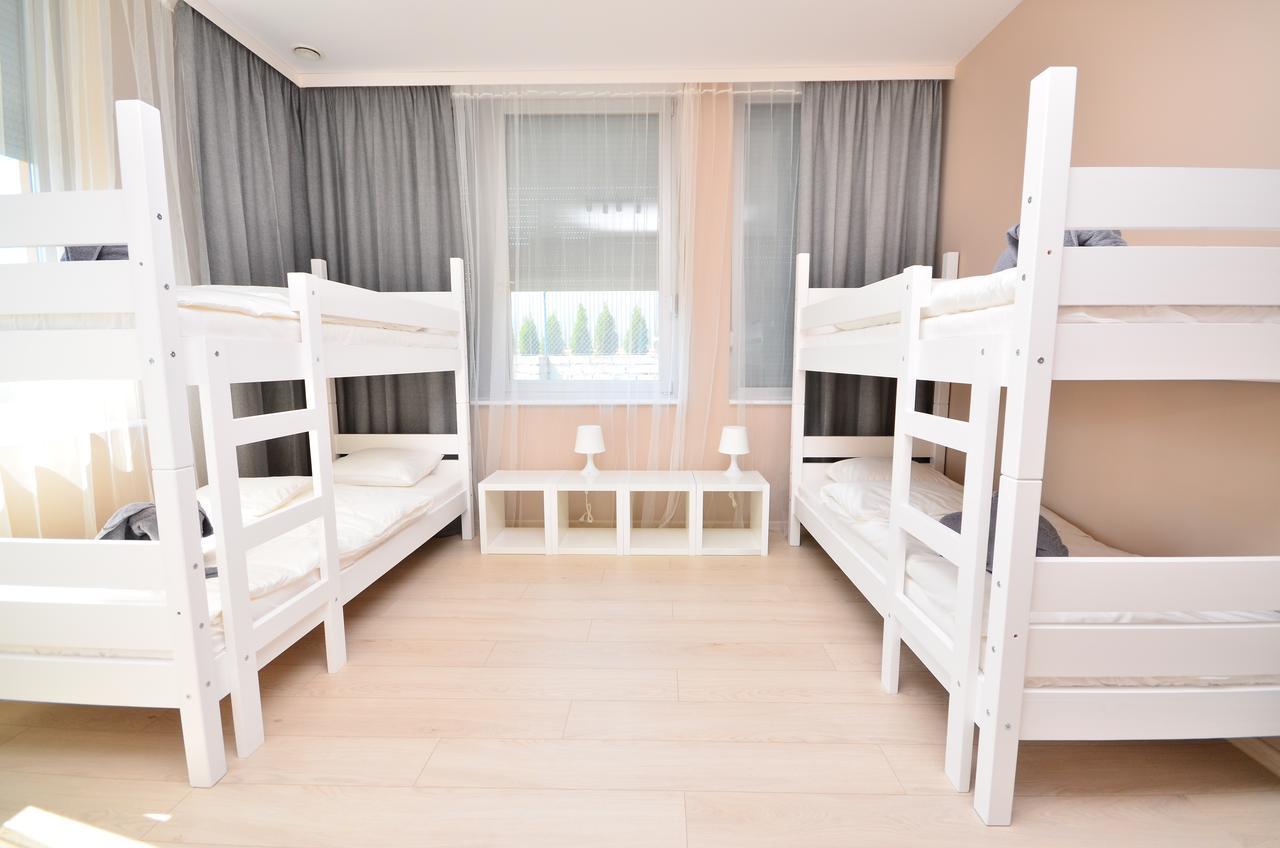 G'Hostel Deszczno Bagian luar foto