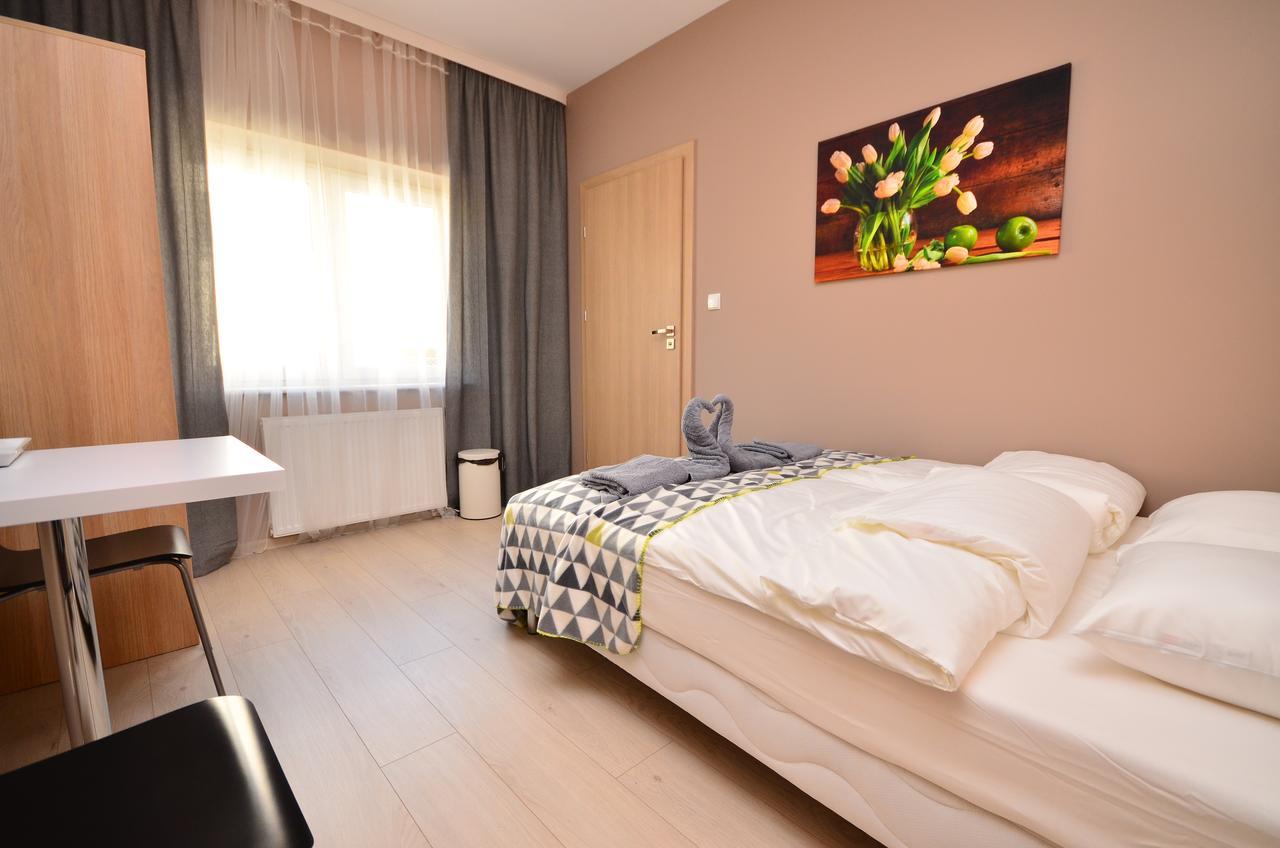 G'Hostel Deszczno Bagian luar foto